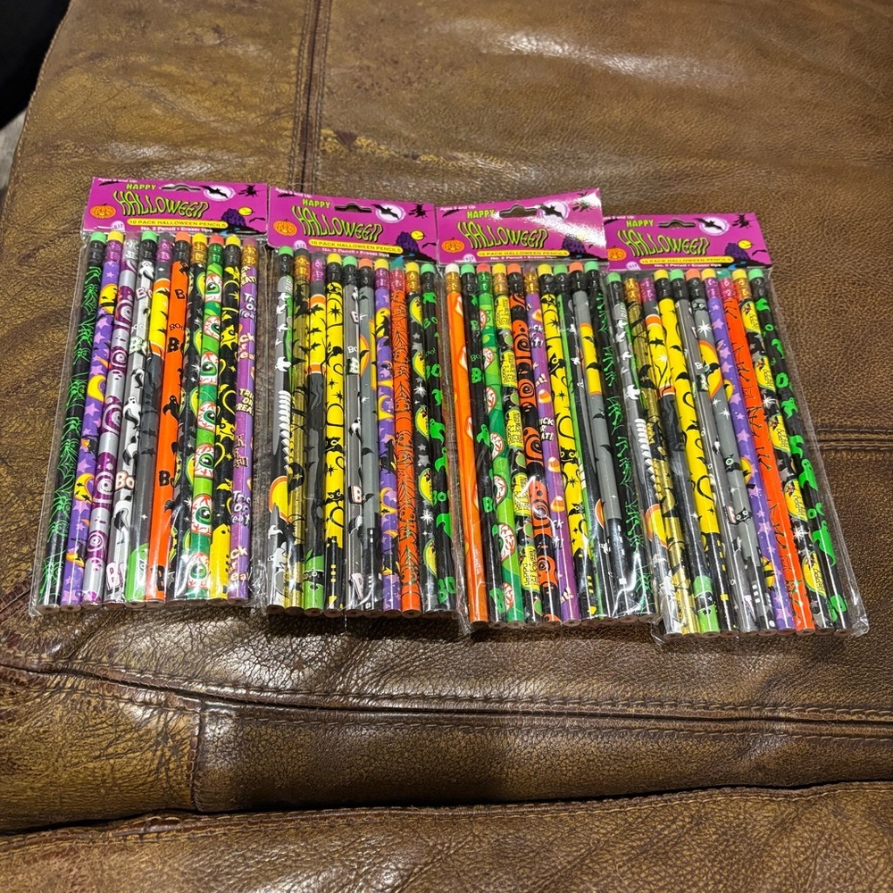 Vintage Sealed Halloween Pencils 4-10 Packs 40 Total Peachtree Playthings 2003 - Picture 2 of 10
